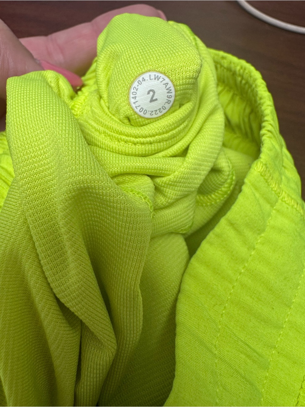 Lululemon hotty hots size 2 - Picture 4 of 5